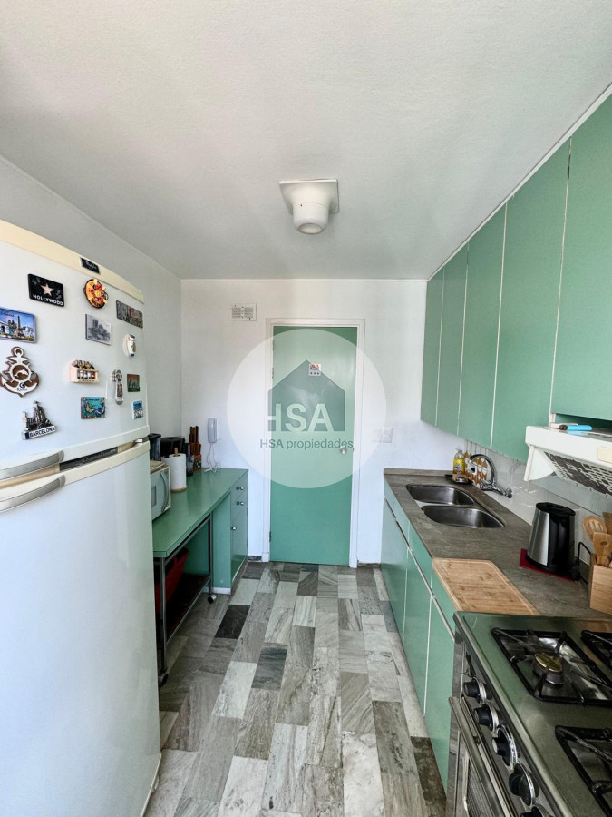 Apartamento ID.421 - Alquiler de tres dormitorios en Torre Parquemar Center