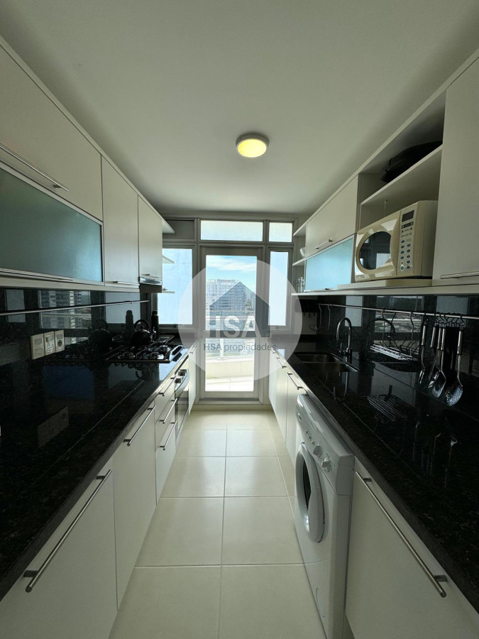 Apartamento ID.473 - Venta apartamento 3 dormitorios más servicio en Seasons Tower