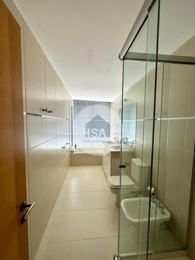 Apartamento ID.473 - Venta apartamento 3 dormitorios más servicio en Seasons Tower