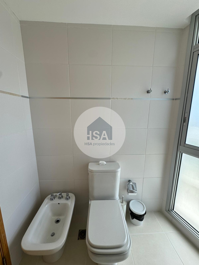 Apartamento ID.473 - Venta apartamento 3 dormitorios más servicio en Seasons Tower
