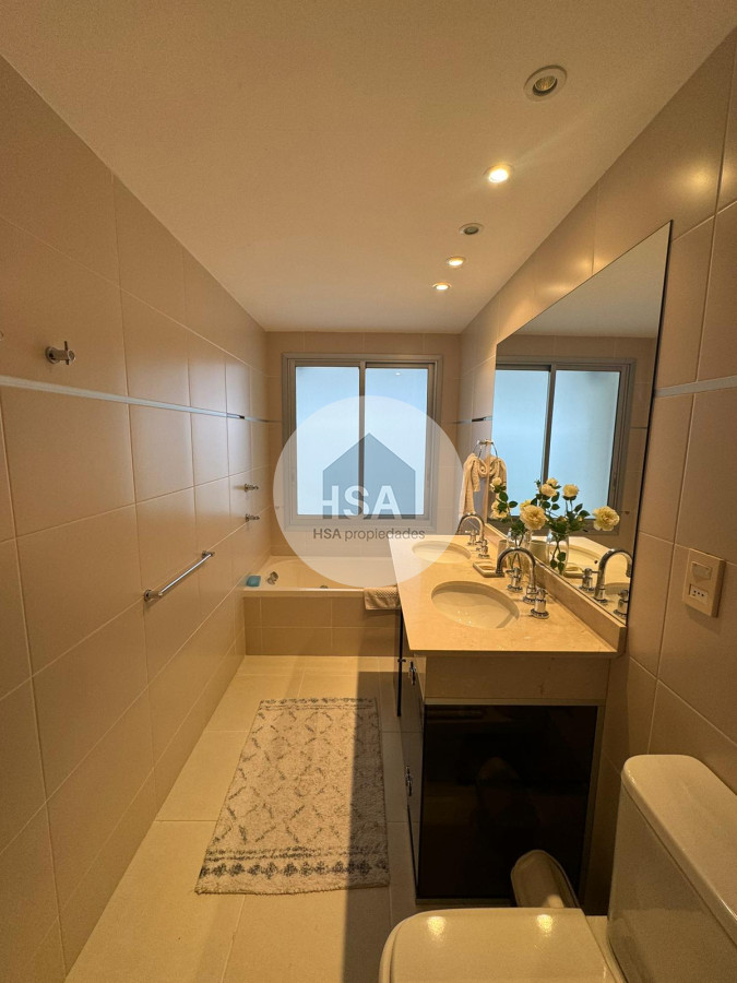 Apartamento ID.676 - Venta apartamento 2 dormitorios mas dependencia seasons tower