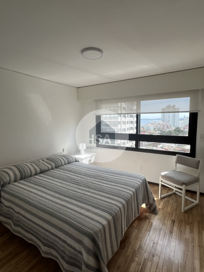 Apartamento ID.421 - Alquiler de tres dormitorios en Torre Parquemar Center