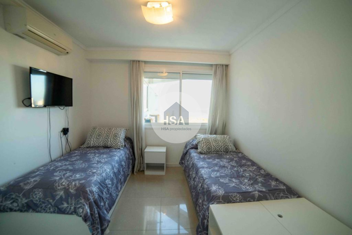 Apartamento ID.350 - Apartamento en venta Casino Tower Punta del Este 