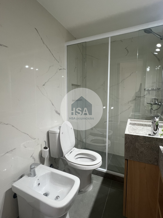 Apartamento ID.421 - Alquiler de tres dormitorios en Torre Parquemar Center