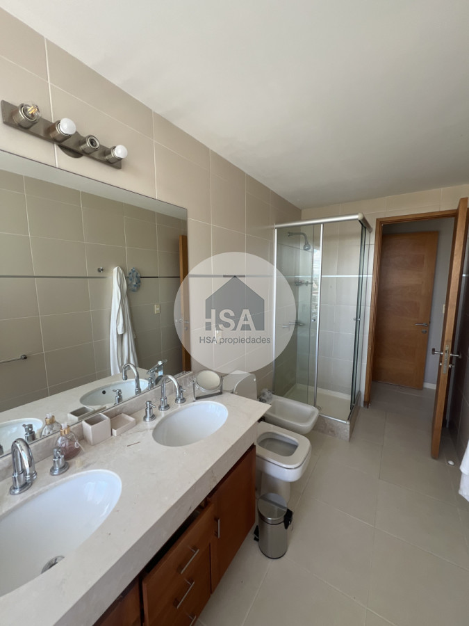 Apartamento ID.495 - Alquiler apartamento 3 dormitorios en Seasons Tower