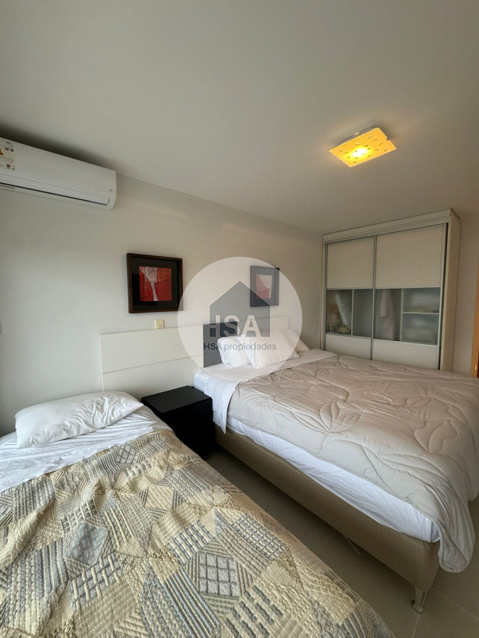 Apartamento ID.676 - Venta apartamento 2 dormitorios mas dependencia seasons tower