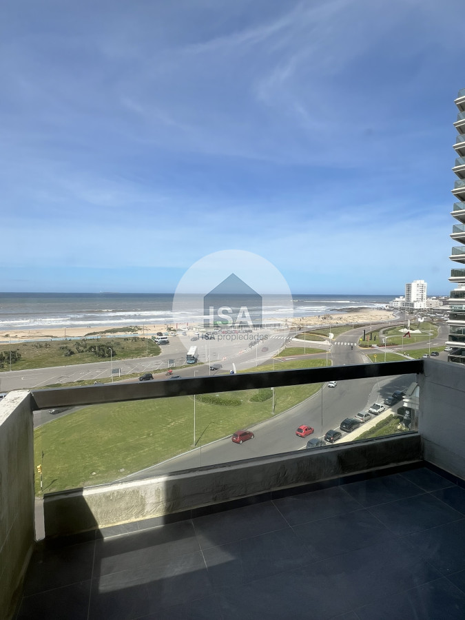 Apartamento ID.421 - Alquiler de tres dormitorios en Torre Parquemar Center