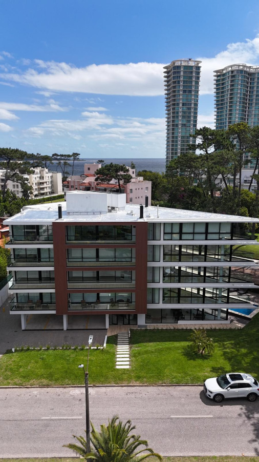 Venta apartamento 3 dormitorios a estrenar edificio cannes