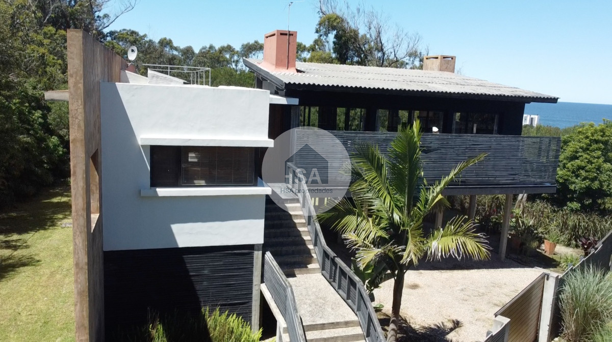 Casa ID.326 - Venta de casa en Santa Mónica - 3 dormitorios