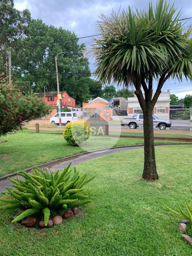 Casa ID.121 - Casa En Venta Lezica 3 Dormitorios