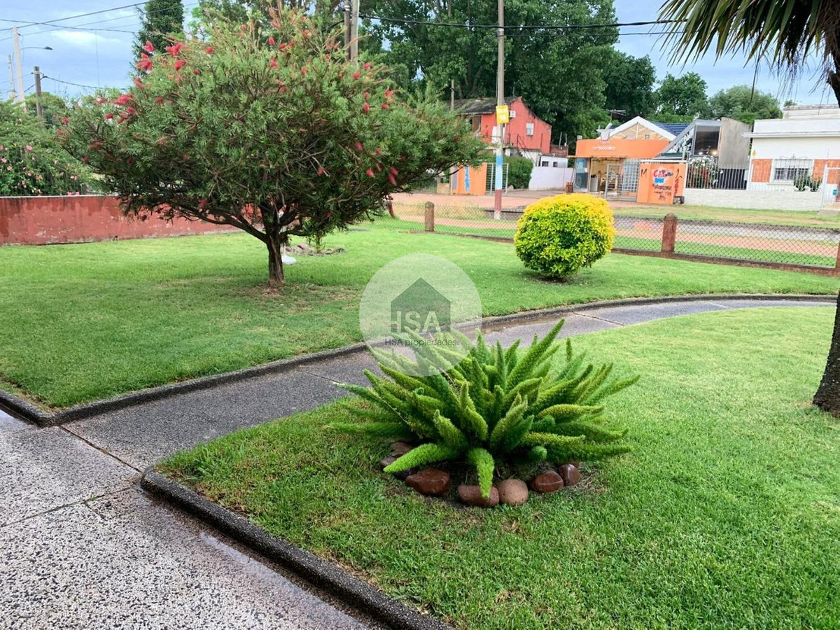 Casa ID.121 - Casa En Venta Lezica 3 Dormitorios