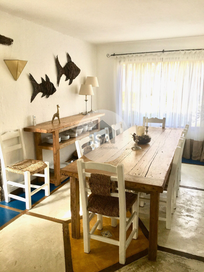 Casa ID.475 - Alquiler anual casa en La Barra 4 dormitorios