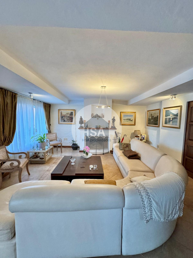 Casa ID.401 - Casa de 3 dormitorios en Lomas de Carrasco