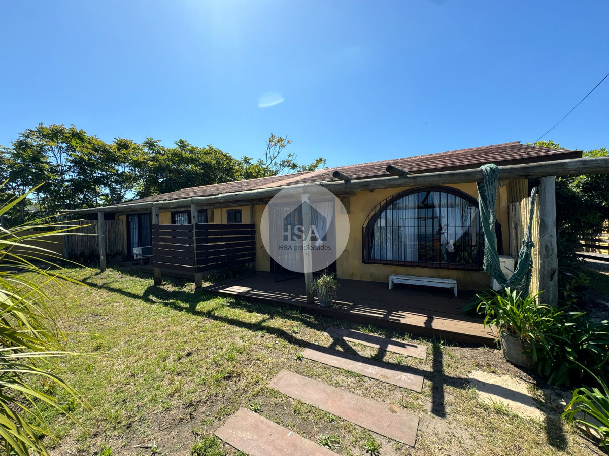 Casa ID.449 - Casa de 4 dormitorios en alquiler Punta Ballena