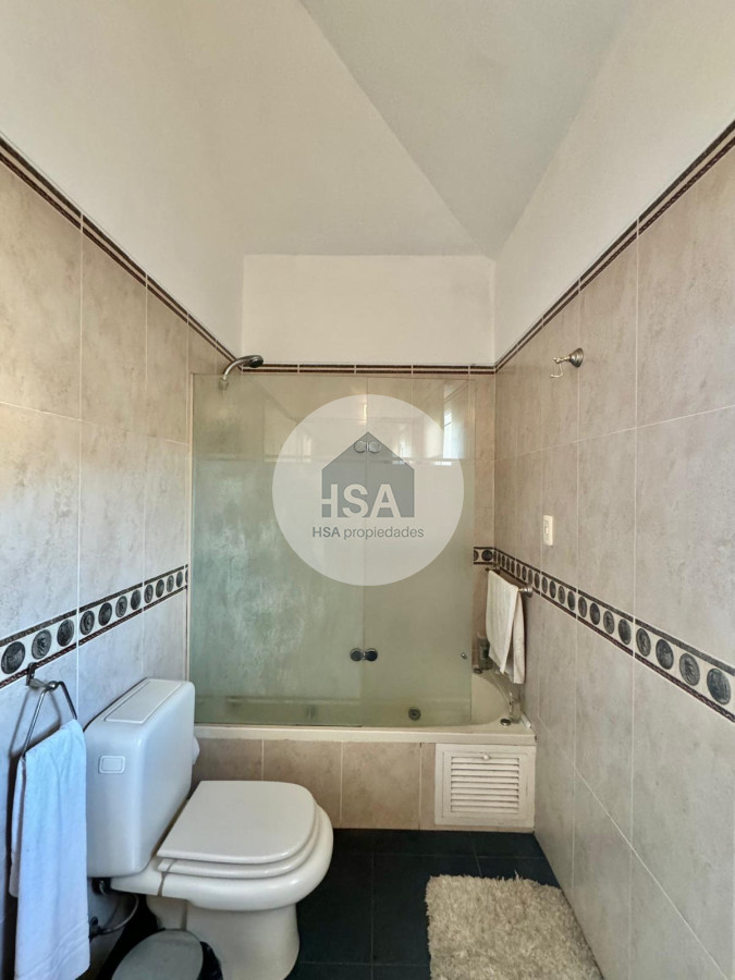 Casa ID.401 - Casa de 3 dormitorios en Lomas de Carrasco