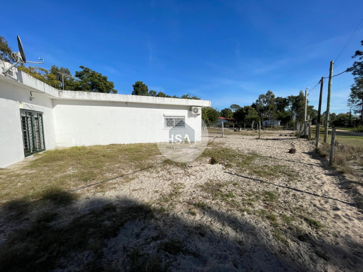 Casa ID.400 - Venta de casa y terreno en Parque del plata norte