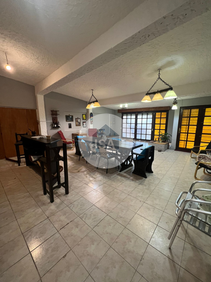 Casa ID.254 - Venta Casa en Atlántida, 3 dormitorios, con piscina
