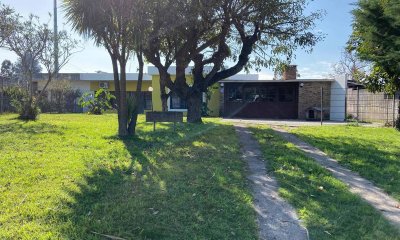 Casa En Venta 3 Dormitoros  Colon