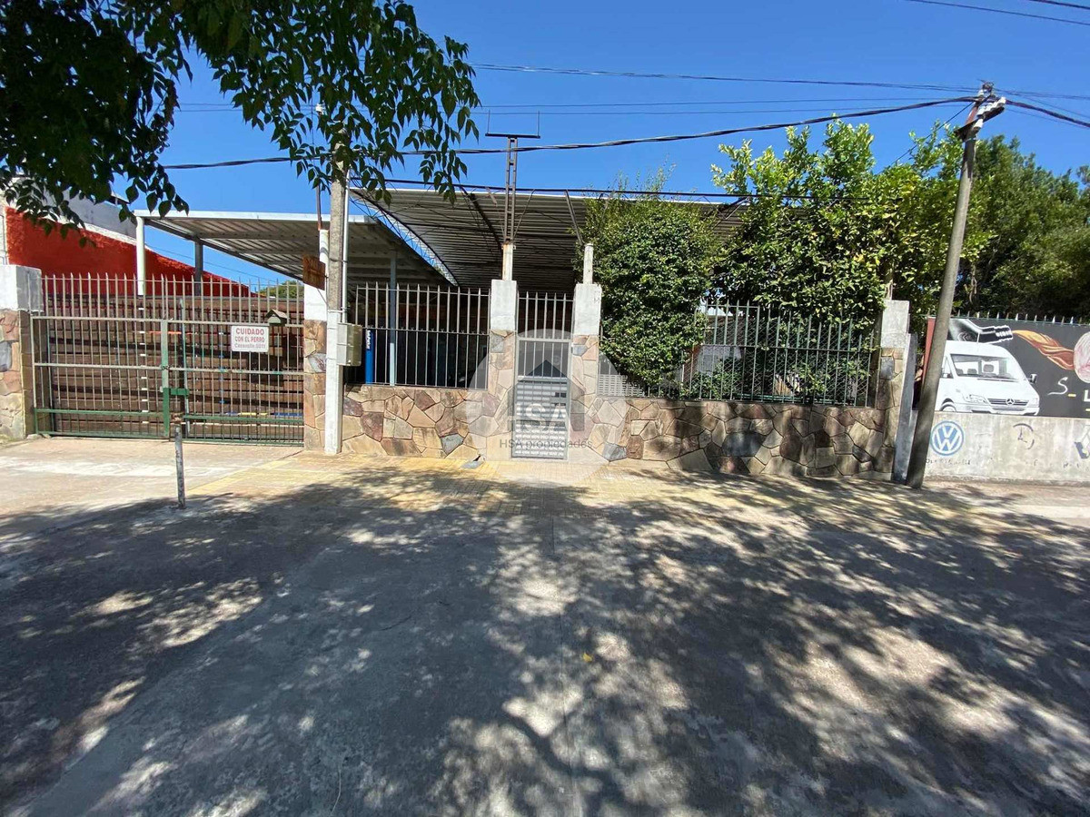 Casa ID.122 - Taller En Venta Peñarol