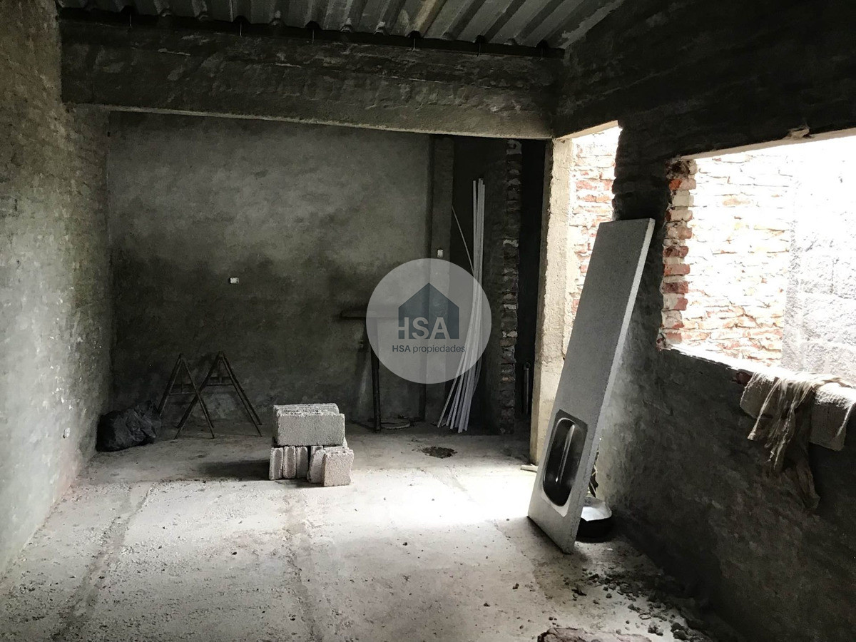 Local Comercial ID.142 - Local Galpón Depósito Lezica En Venta