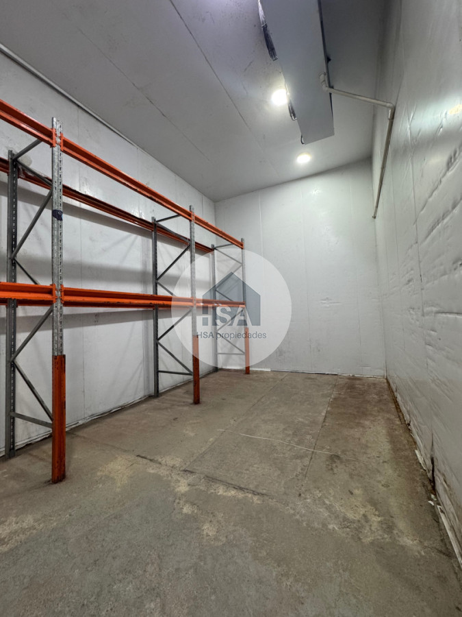 Local Comercial ID.811 - Local comercial en venta con camara de frio
