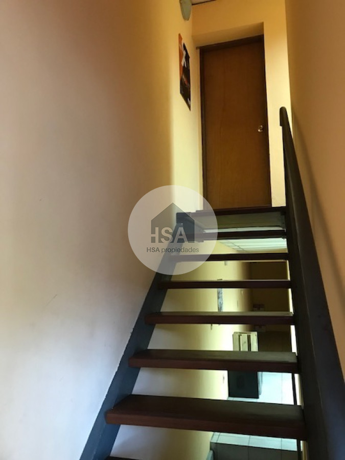 Local Comercial ID.208 - Venta de local en Pocitos con renta 270mts2 en 3 plantas