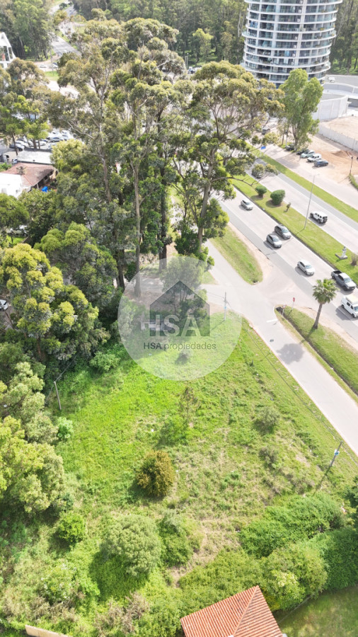 Terreno ID.680 - Terreno en venta Avenida de las Americas