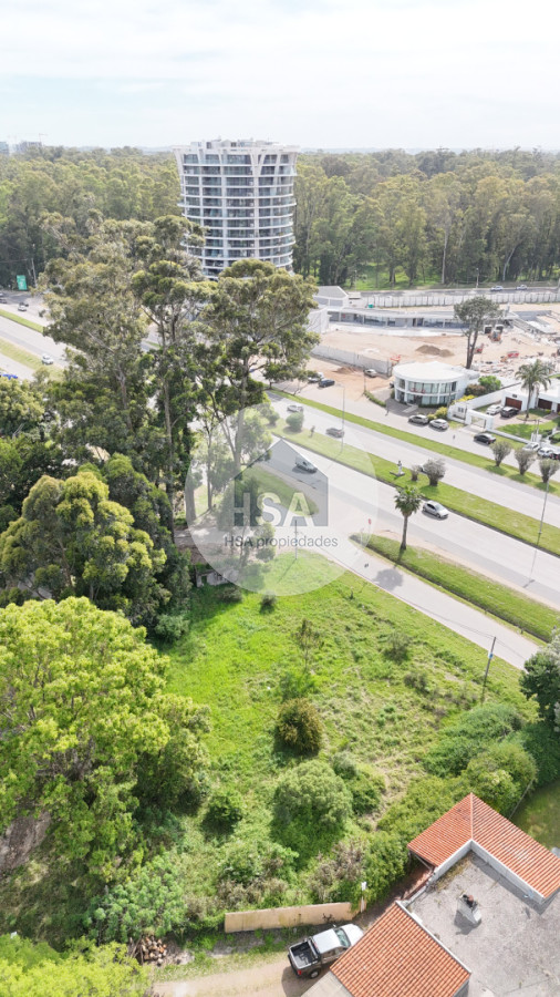 Terreno ID.680 - Terreno en venta Avenida de las Americas