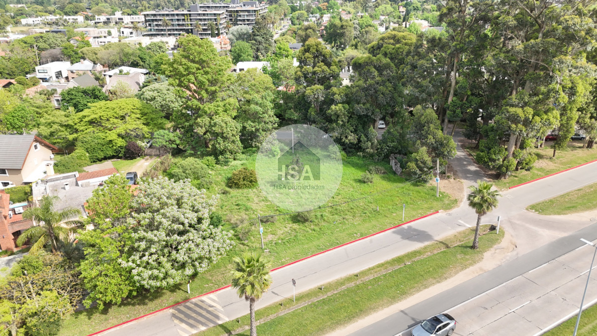 Terreno ID.704 - Terreno en venta Avenida de las Americas Parque Miramar