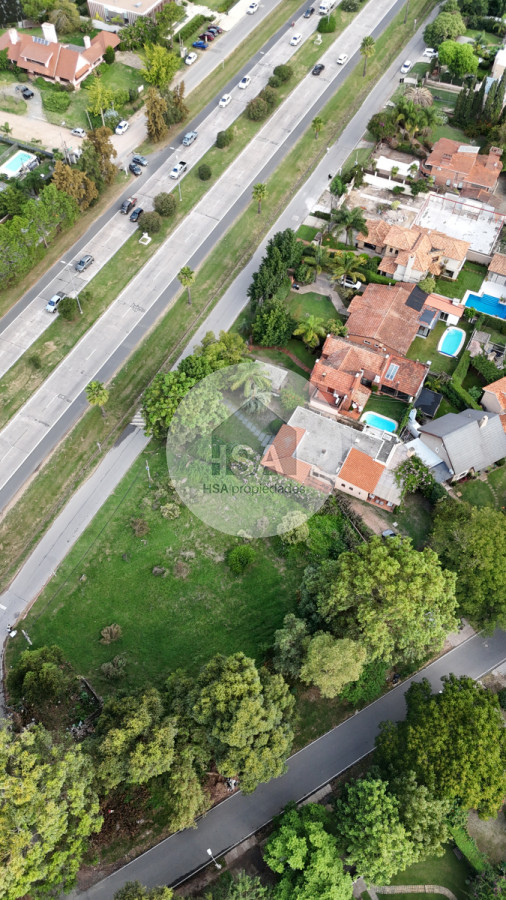 Terreno ID.704 - Terreno en venta Avenida de las Americas Parque Miramar