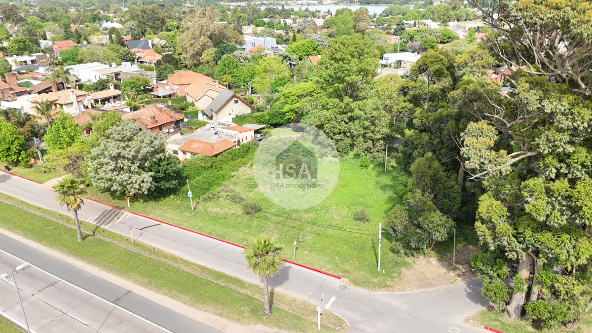 Terreno ID.704 - Terreno en venta Avenida de las Americas Parque Miramar