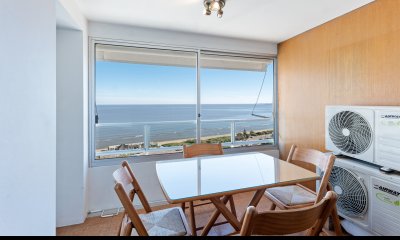 APARTAMENTO DE 1 DORMITORIO! VISTA AL MAR! PLAYA MANSA! PUNTA DEL ESTE! BAJOS GASTOS!