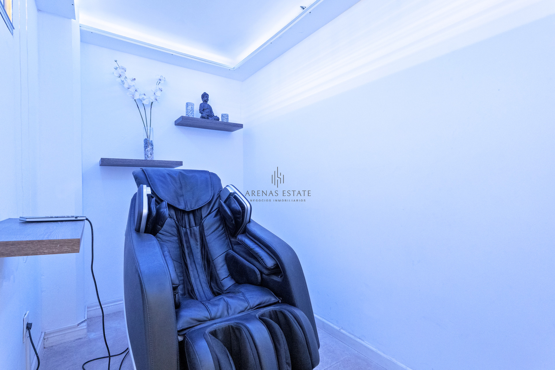 Apartamento ID.723 - FRENTE A PLAYA MANSA !! 1 DORMITORIO Y MEDIO !!! PISO ALTO !! COCHERA !!! BAJOS GASTOS COMUNES