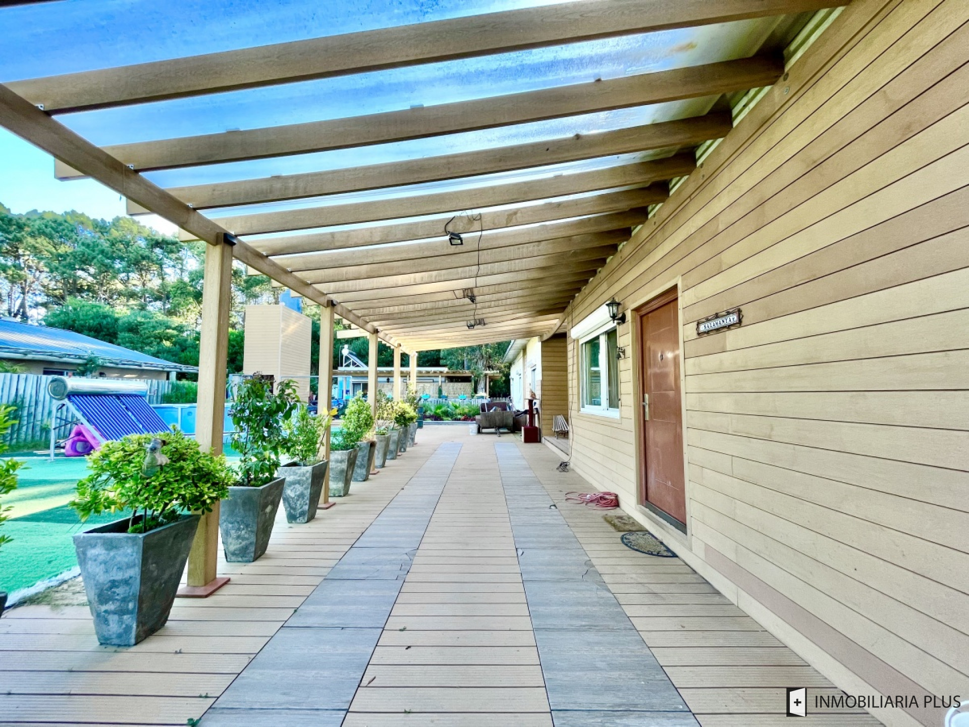Casa ID.687 - Casa en venta con 1040 m2  de Terreno 4 dormitorios, 2 baños, 2 suites en Parque Burnett Maldonado C687B