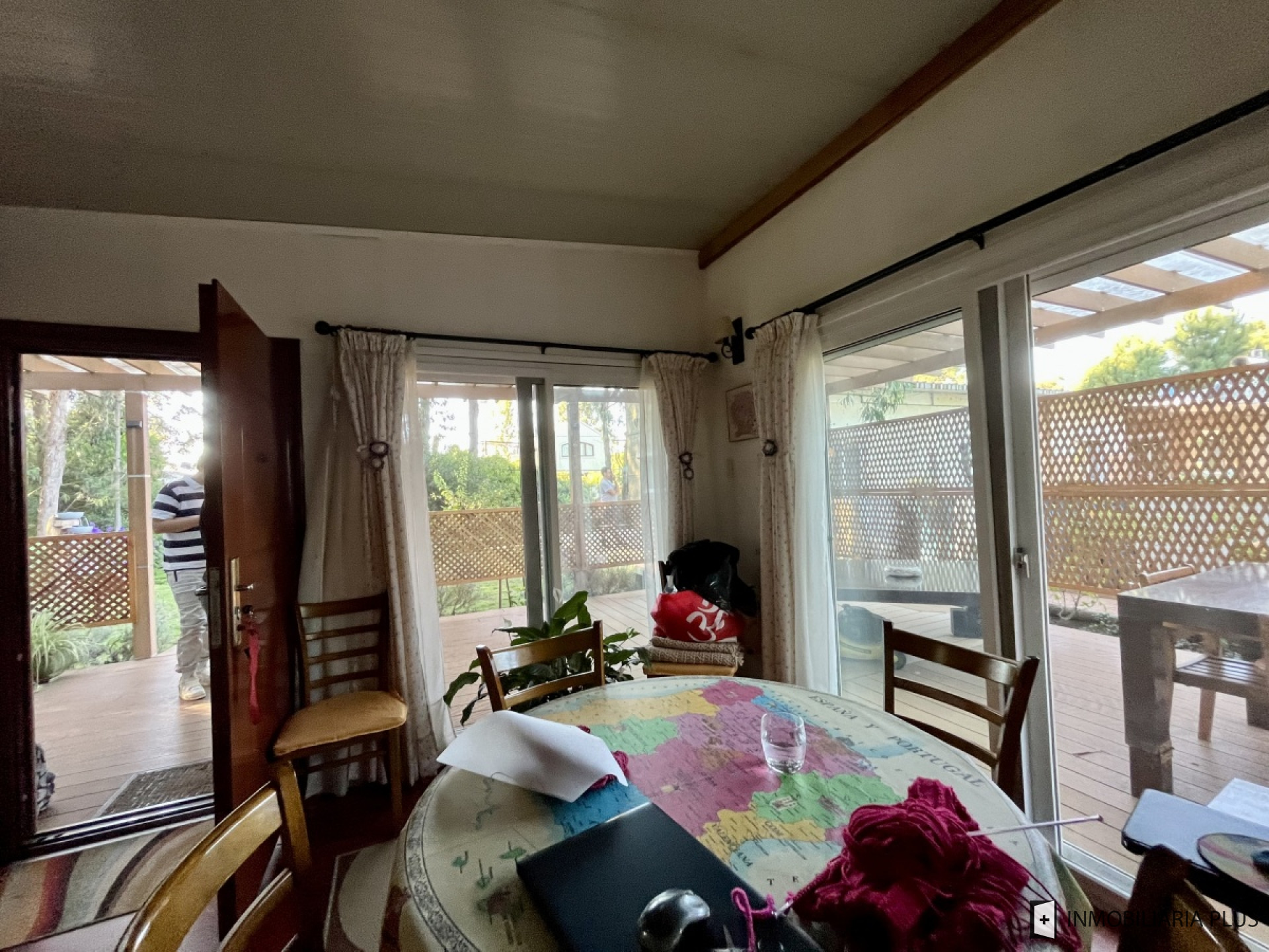 Casa ID.687 - Casa en venta con 1040 m2  de Terreno 4 dormitorios, 2 baños, 2 suites en Parque Burnett Maldonado C687B