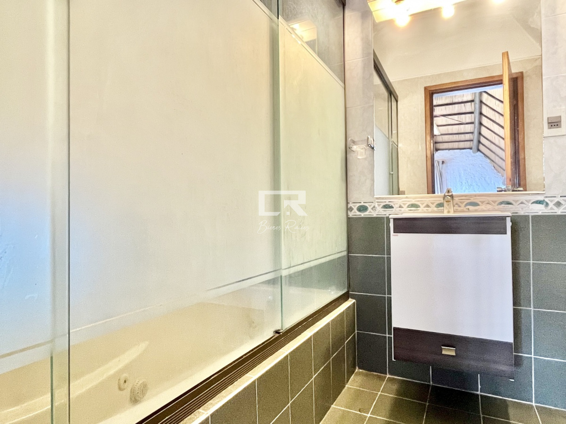 Casa ID.326 - VENTA DE CASA EN LA MANSA FRENTE AL MAR !!! PARA VIVIR TODO EL AÑO !! 