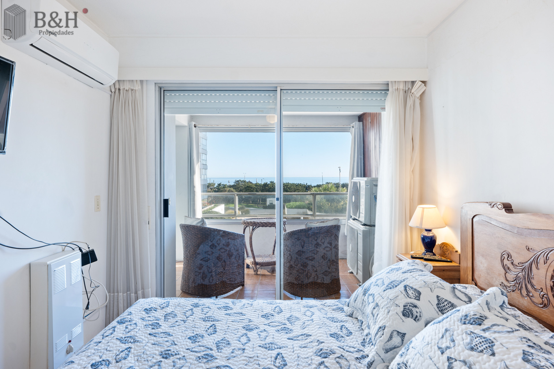 Apartamento ID.506 - TEMPORADA 2023!! IDEAL 3 PERSONAS!! APARTAMENTO COMPLETO FRENTE AL MAR CON SERVICIO DE PLAYA Y PISCINA CLIMATIZADA!!