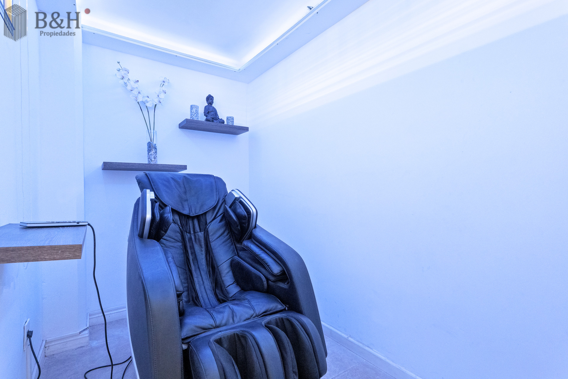 Apartamento ID.506 - TEMPORADA 2023!! IDEAL 3 PERSONAS!! APARTAMENTO COMPLETO FRENTE AL MAR CON SERVICIO DE PLAYA Y PISCINA CLIMATIZADA!!