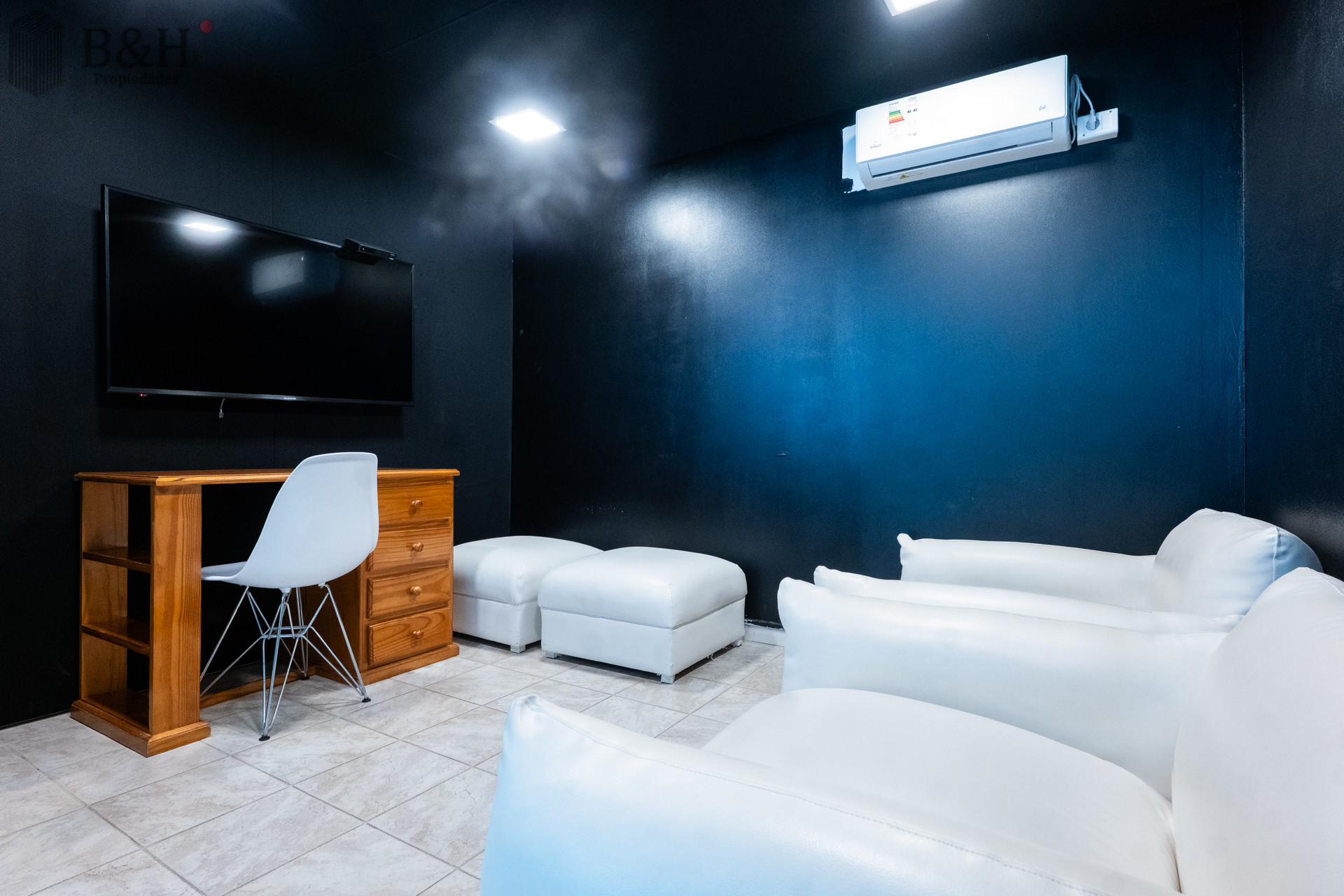 Apartamento ID.506 - TEMPORADA 2023!! IDEAL 3 PERSONAS!! APARTAMENTO COMPLETO FRENTE AL MAR CON SERVICIO DE PLAYA Y PISCINA CLIMATIZADA!!