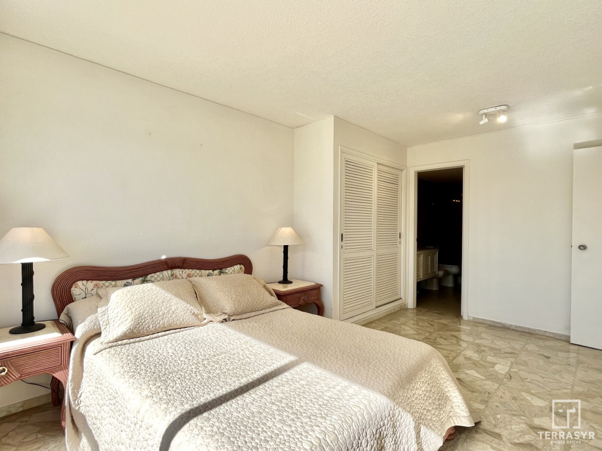 Apartamento ID.30 - Torre Washington - 3 Dormitorios - 2 Baños - Complejo Lincoln Center 