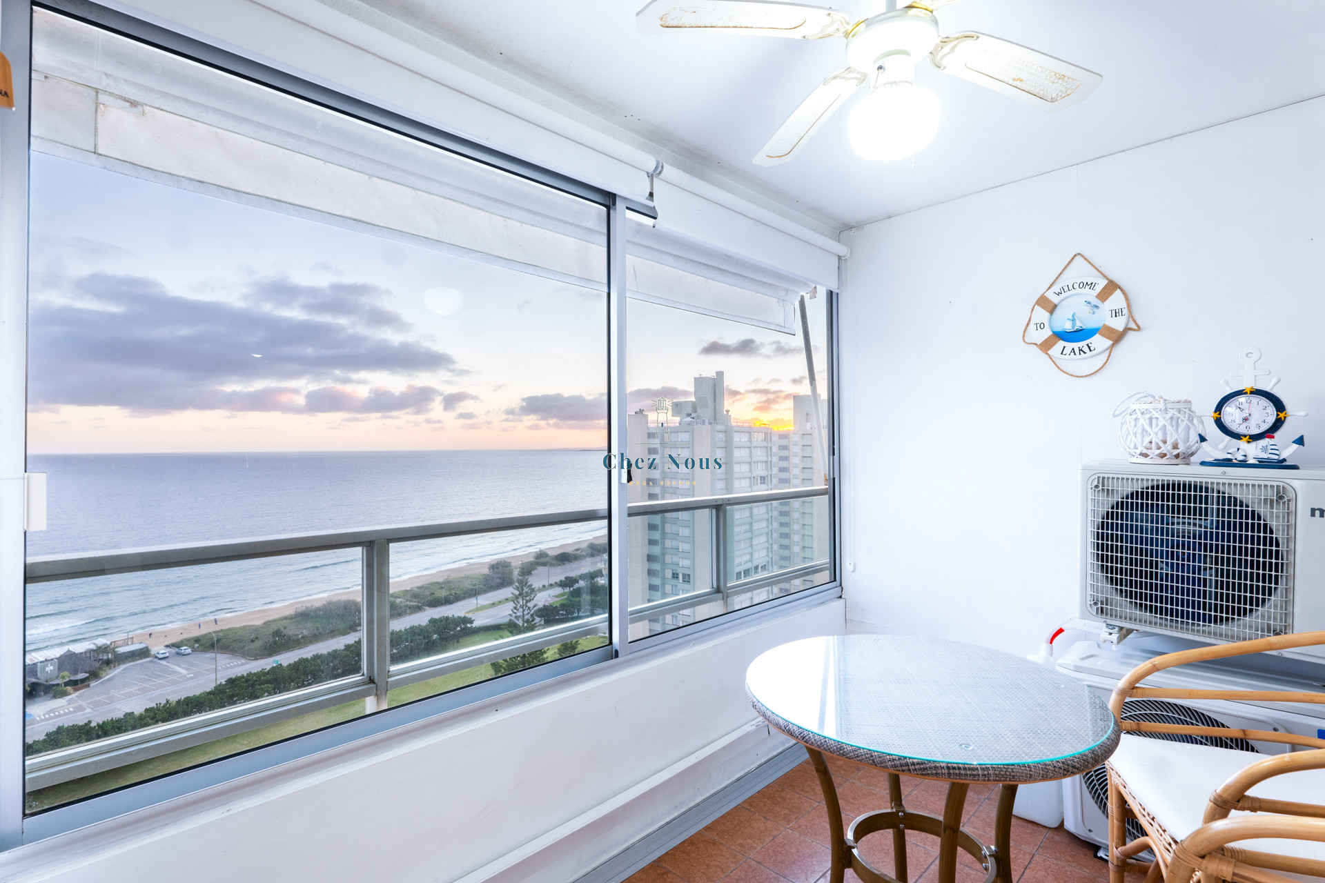 Apartamento ID.677 - Apartamento en Venta - Playa Mansa - Torre Jefferson - 1 Dorm y Medio