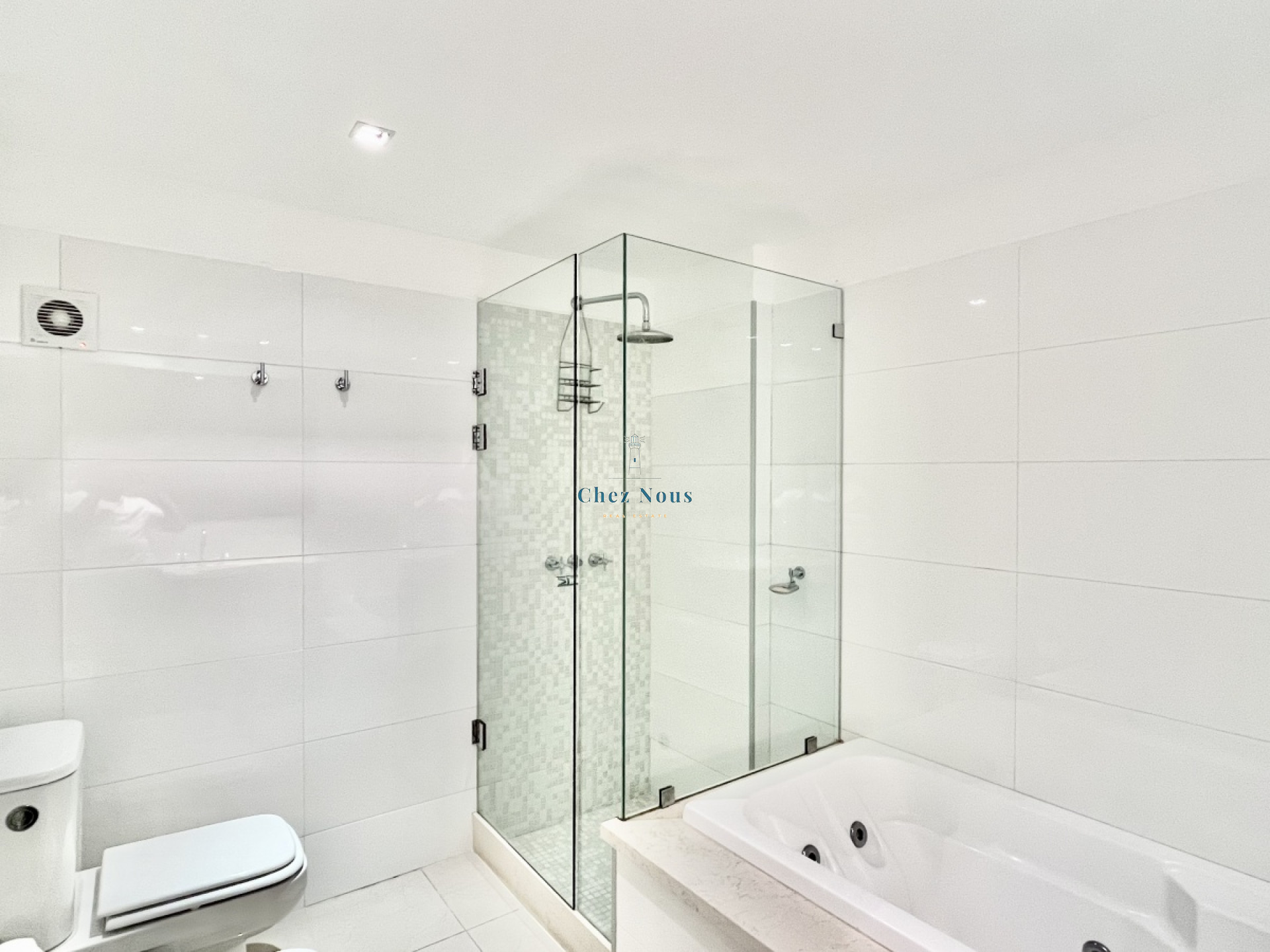 Apartamento ID.637 - Alquiler de Temporada - Playa Brava - Torre Lobos - 3 Dormitorios en Suite + Dependencia 