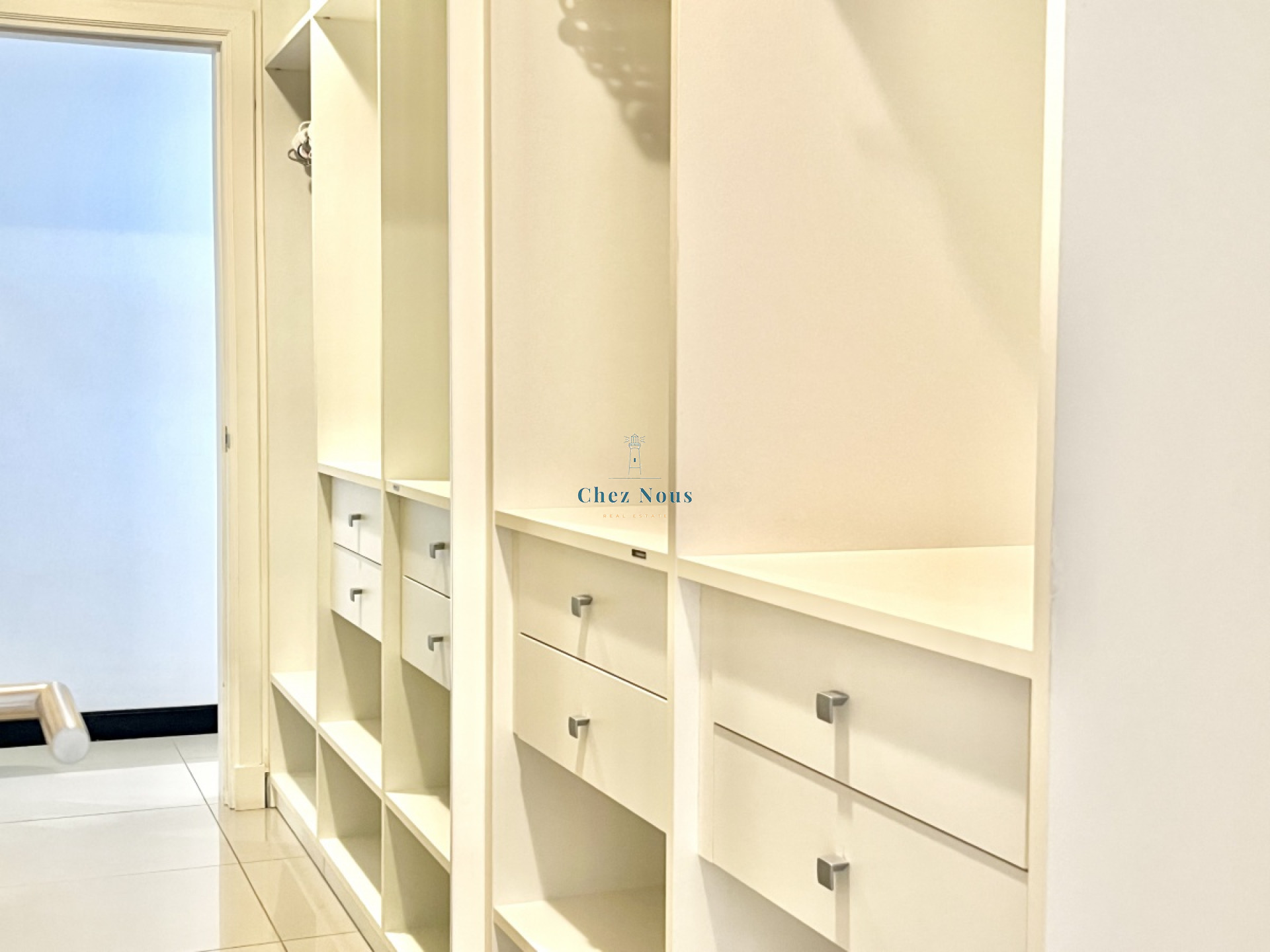 Apartamento ID.637 - Alquiler de Temporada - Playa Brava - Torre Lobos - 3 Dormitorios en Suite + Dependencia 
