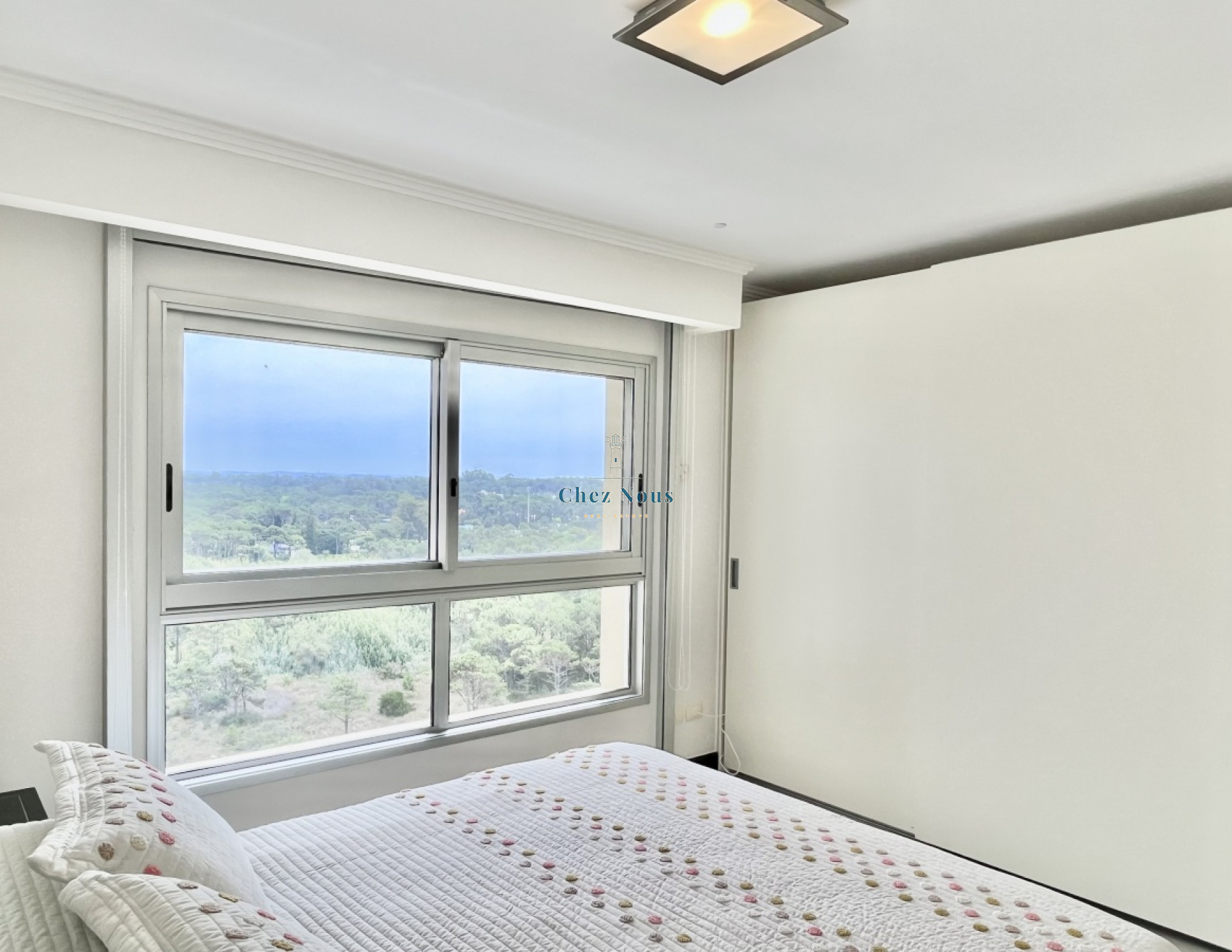 Apartamento ID.637 - Alquiler de Temporada - Playa Brava - Torre Lobos - 3 Dormitorios en Suite + Dependencia 