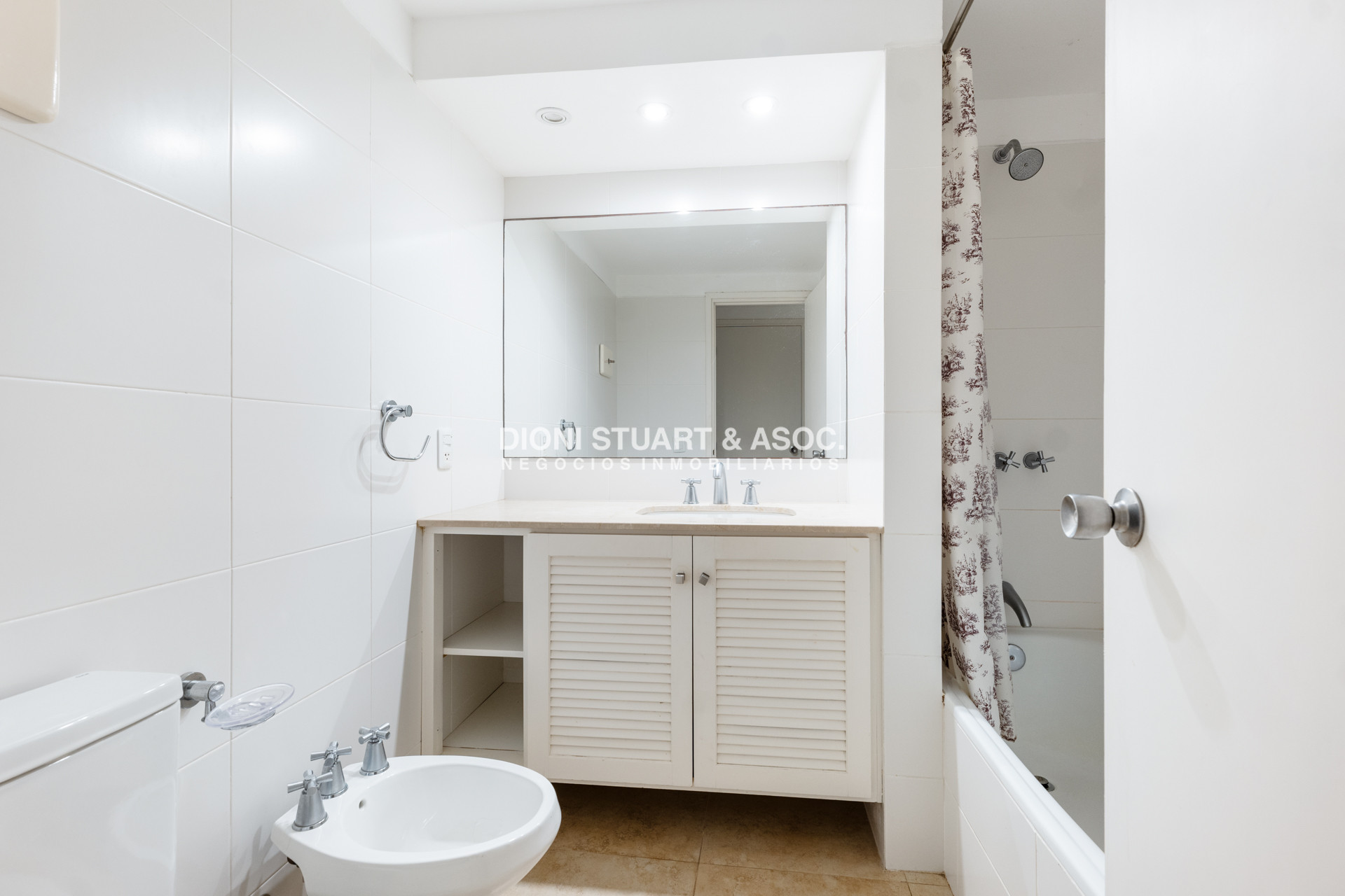 Apartamento ID.738 - Apartamento Frente al Mar Playa Brava - 3 Dormitorios y Dependencia - Dunas del Golf