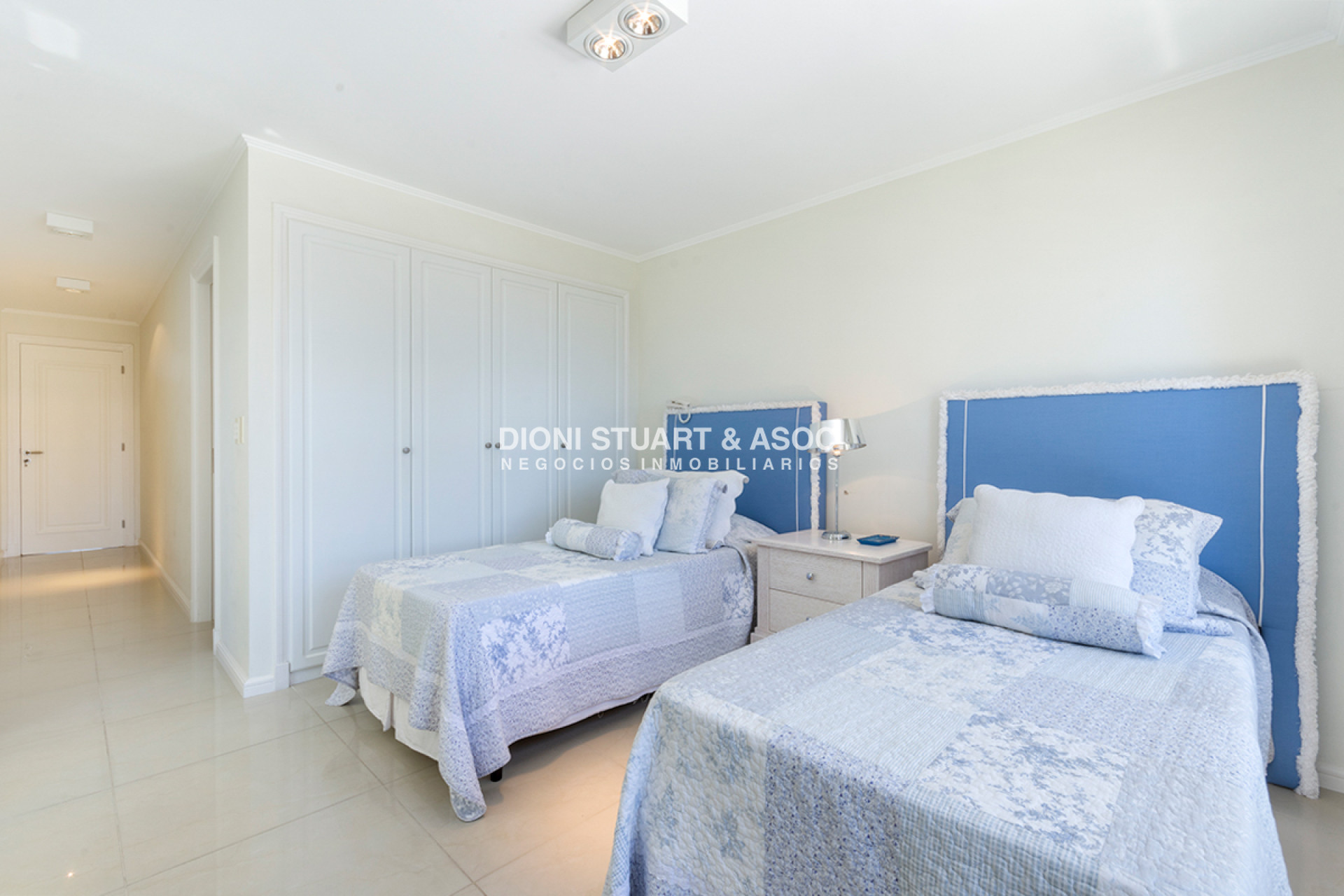 Apartamento ID.532 - Imperiale 1 - Esquinero - 3 Dormitorios en Suite
