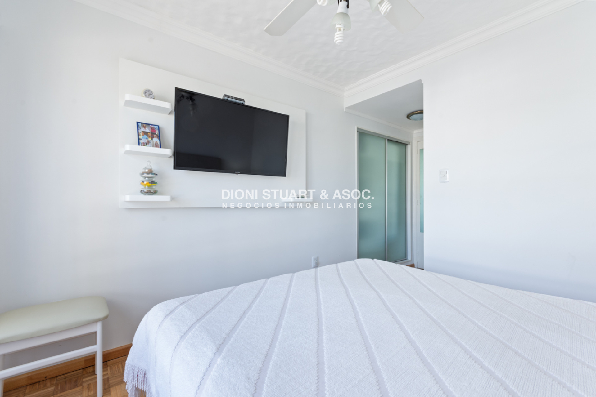 Apartamento ID.585 - Apartamento en Venta - Peninsula - Simon Bolivar - 3 Dormitorios - Reciclado