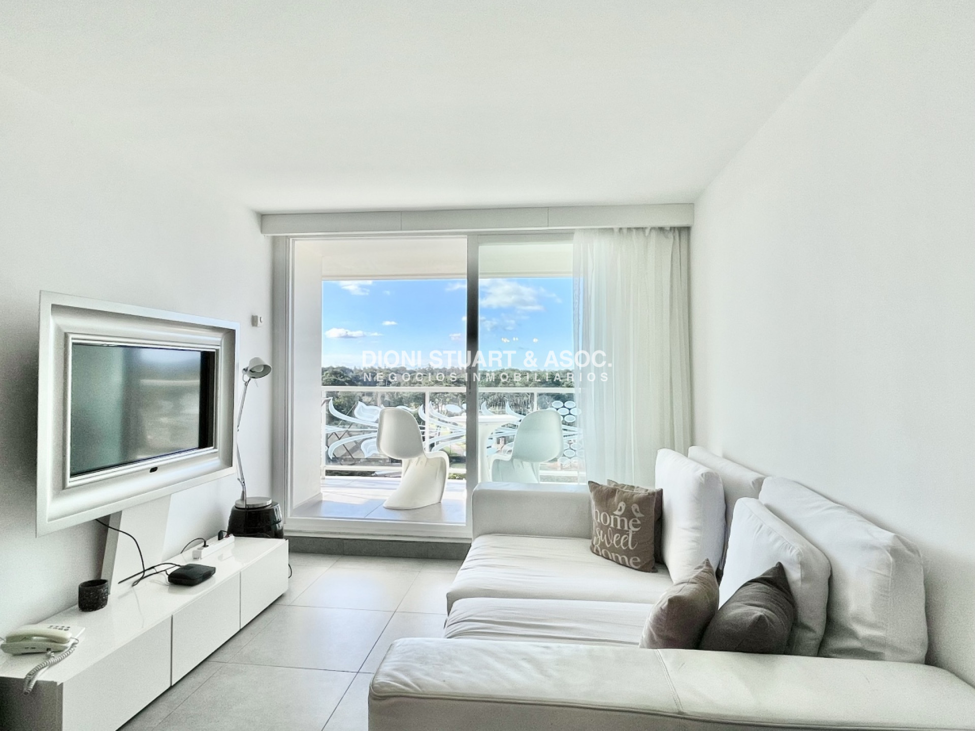 Apartamento ID.490 - Apartamento en Yoo en Venta!! 2 Dormitorios!! Roosevelt!! Cerca de Todo!! Punta del Este!!
