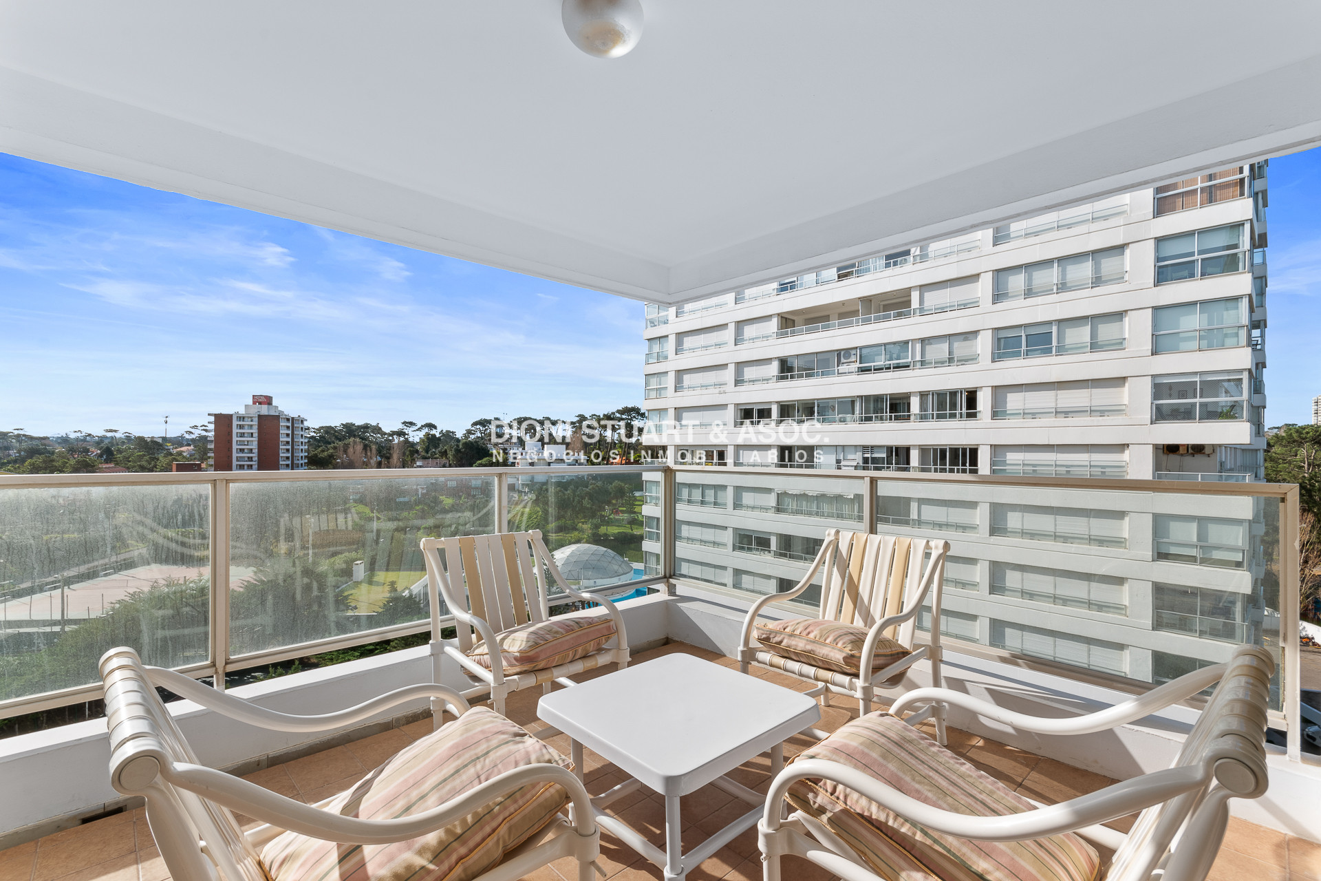 Apartamento ID.719 - Complejo Lincoln Center - Apartamento en Venta -  2 Dormitorios y Servicio - Reciclado