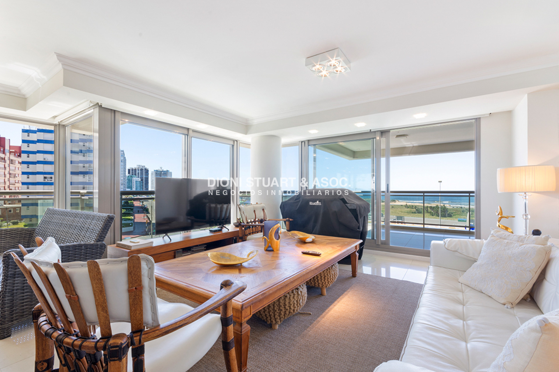 Apartamento ID.532 - Imperiale 1 - Esquinero - 3 Dormitorios en Suite